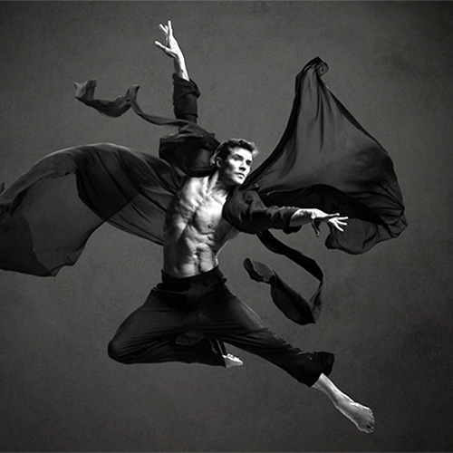 Roberto Bolle - scatto di un salto.